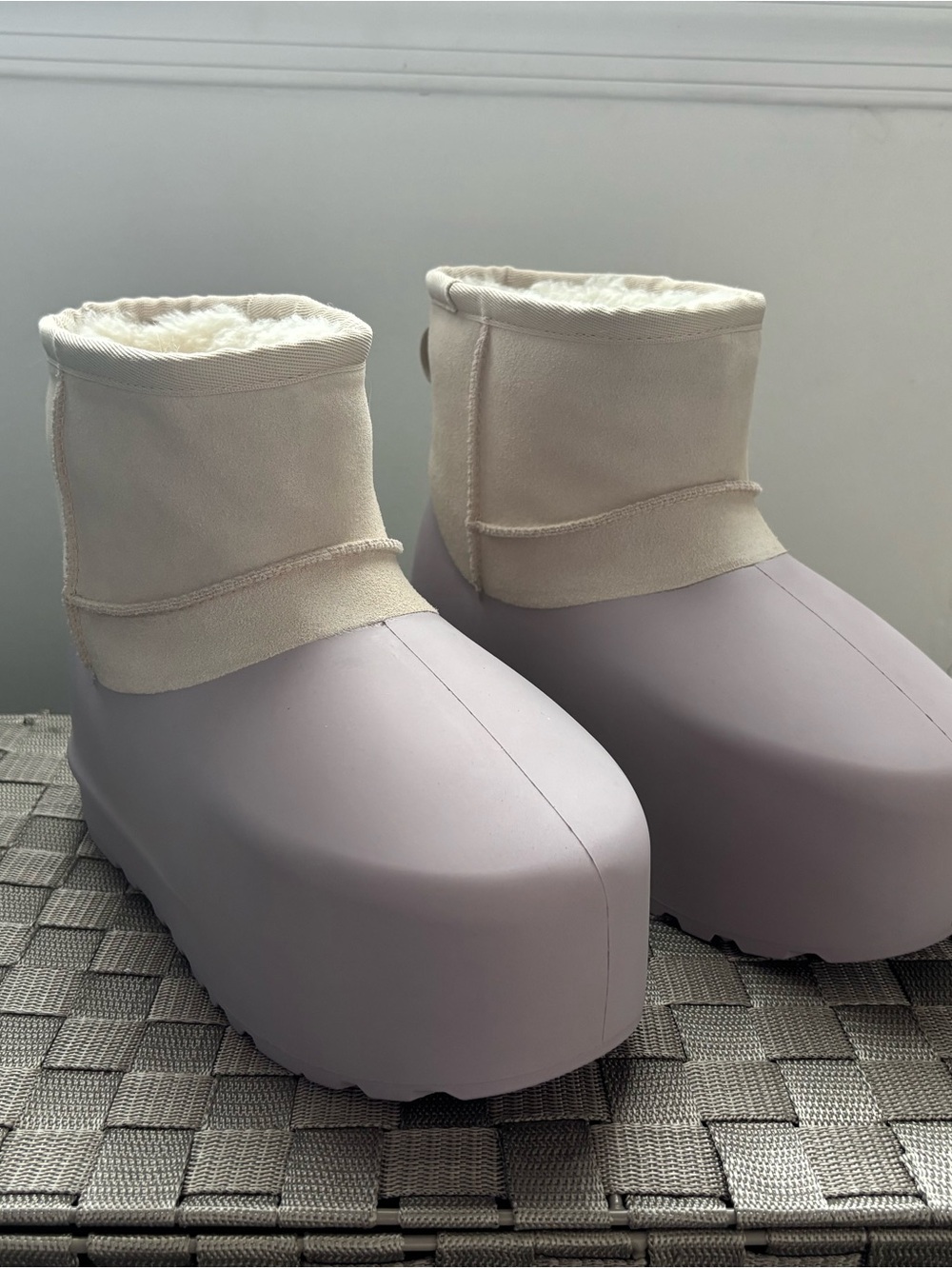 UGG Women's Classic Mini Pumped Molded Boot
